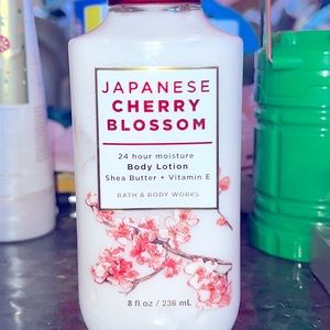 BBW Japanese Cherry Blossom Body Lotion.